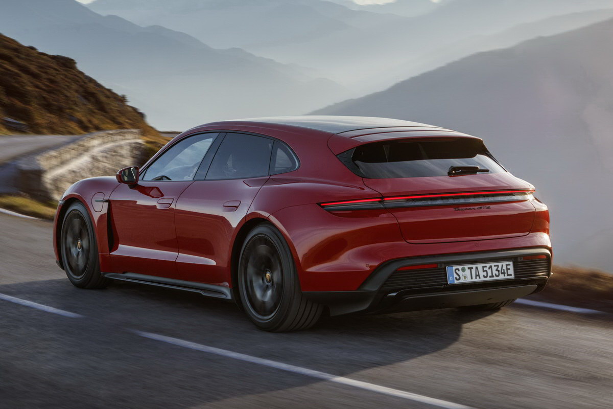 Новый Porsche Taycan Sport Turismo - старт продаж электро-универсала в  Беларуси