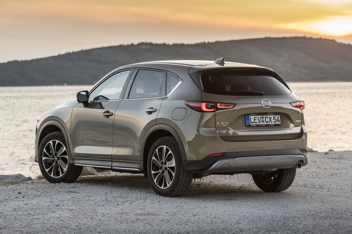 Купить новую Mazda CX-5 у официальных дилеров в Минске и Беларуси: цены,  характеристики, фото на Domkrat.by